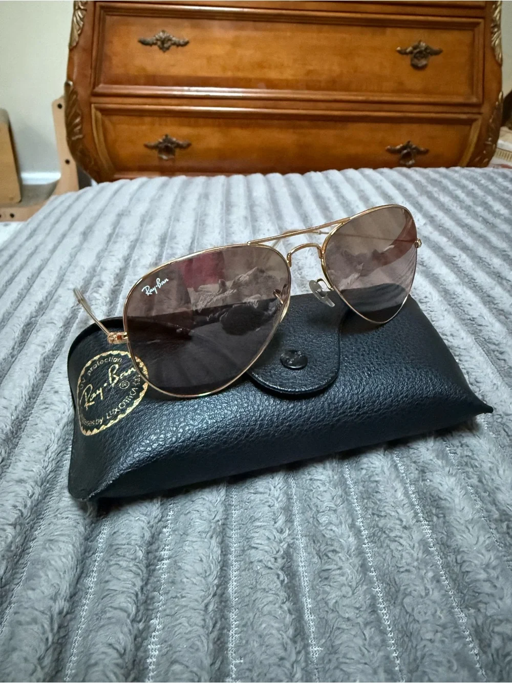 Ray-Ban Gold Frame Sunglasses with Rose Lenses